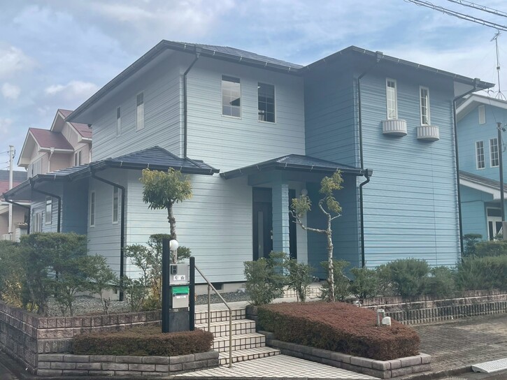 画像：屋根壁塗装・雨樋改修・屋根ベランダ補修工事（営業担当：木村）