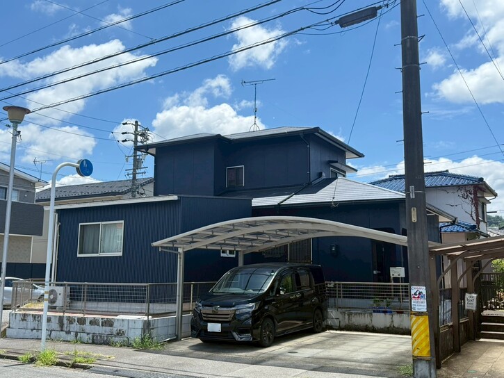 画像：外壁塗装・屋根改修・雨樋改修工事（営業担当：中村）
