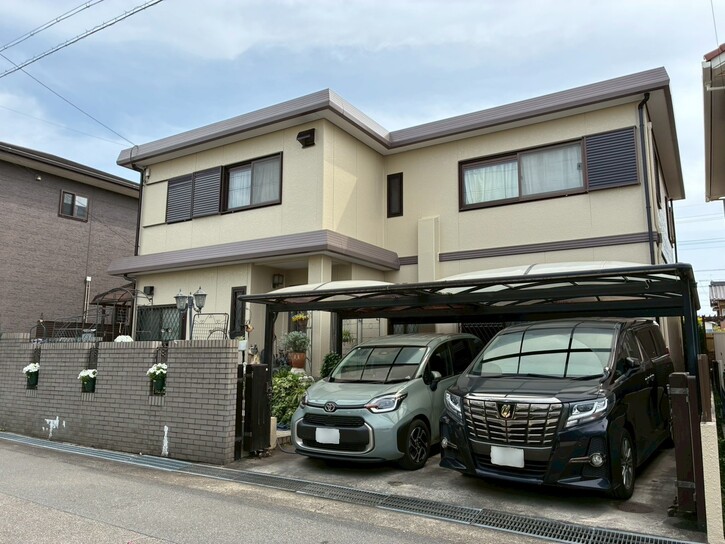 画像:屋根塗装工事(営業担当:小久保)