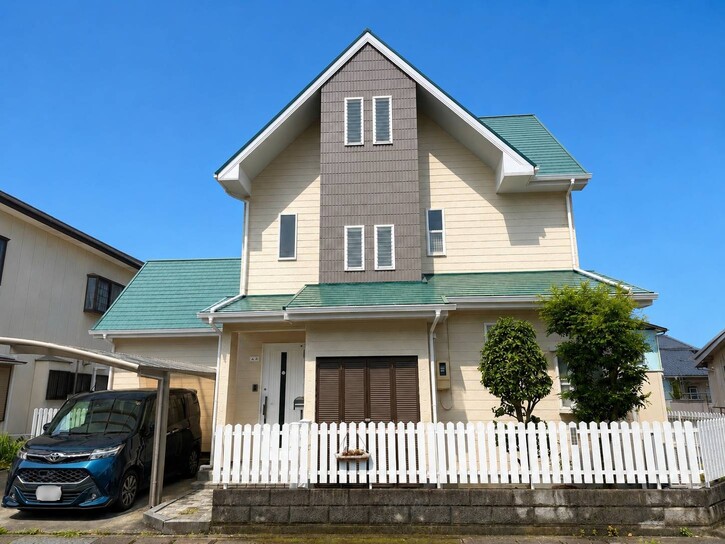 画像：屋根壁塗装工事（営業担当：稲垣）