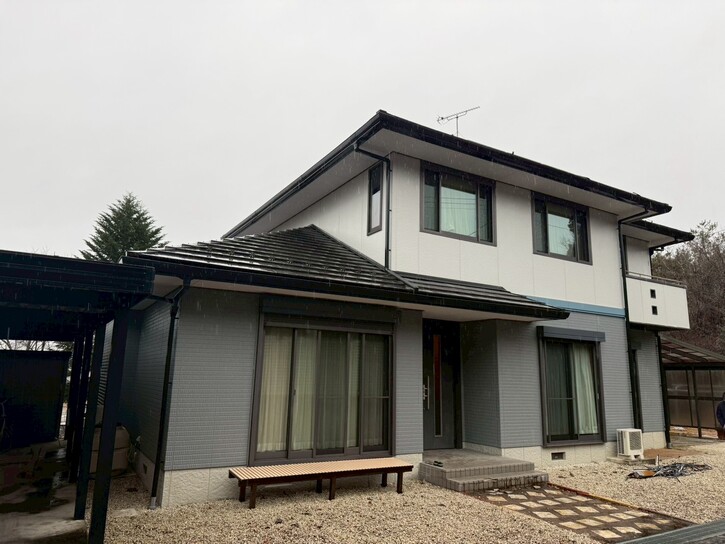 画像：外壁塗装工事（営業担当：中村）