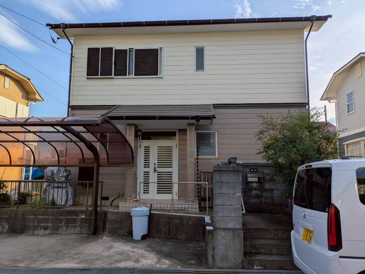 画像：外壁塗装・屋根上貼・雨樋全改修工事（営業担当：伊藤）